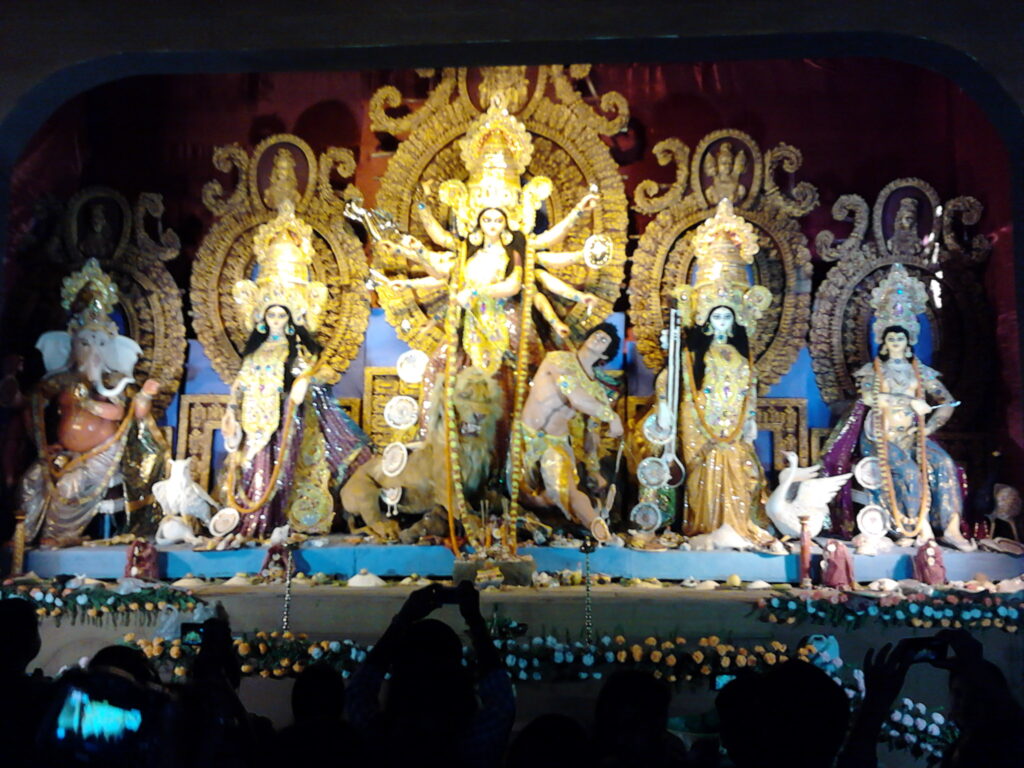 Ekdalia Evergreen Durga Puja in Gariahat in 2022.