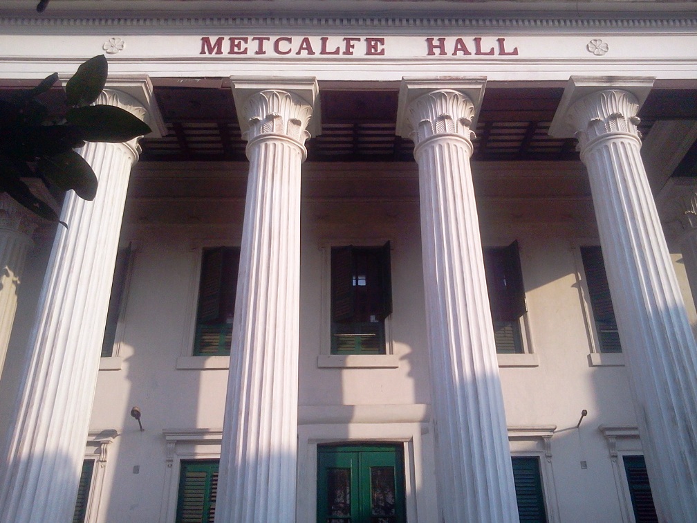 Metcalfe Hall Historical places in Kolkata