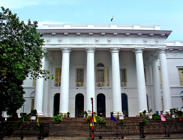 Town Hall Historical places in Kolkata