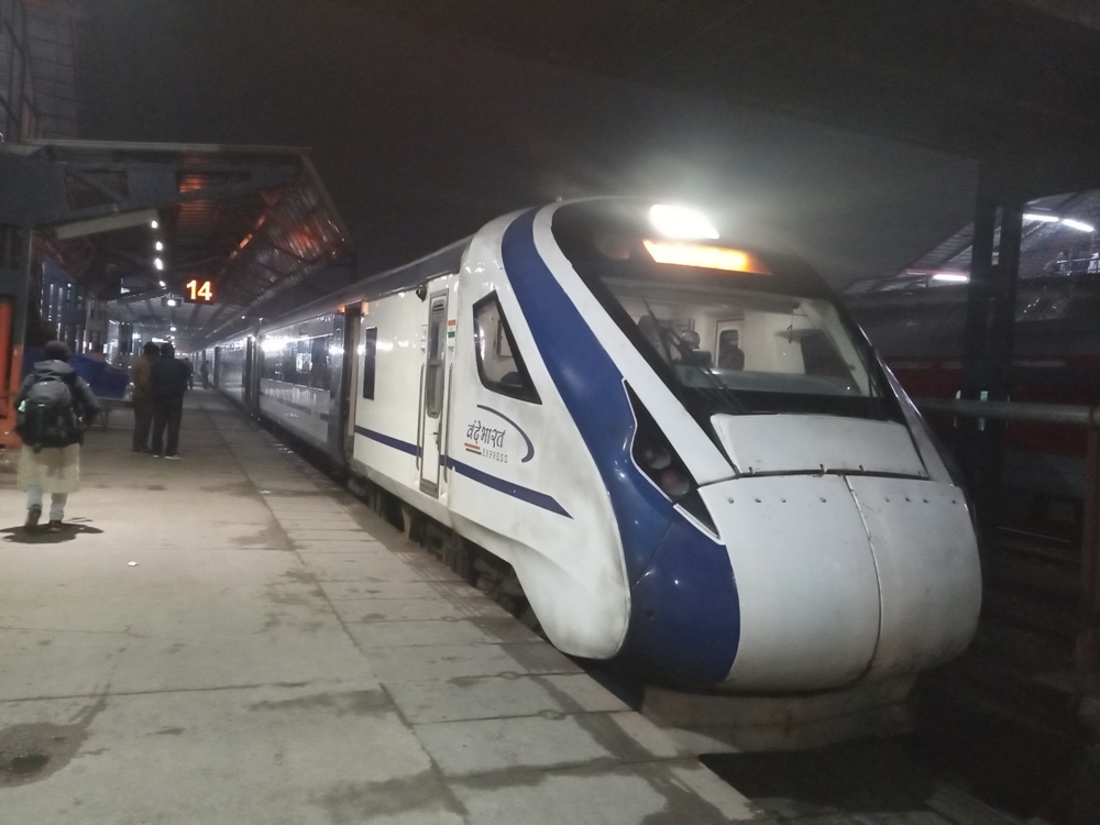 The Howrah Puri Vande Bharat Express will begin service this month.