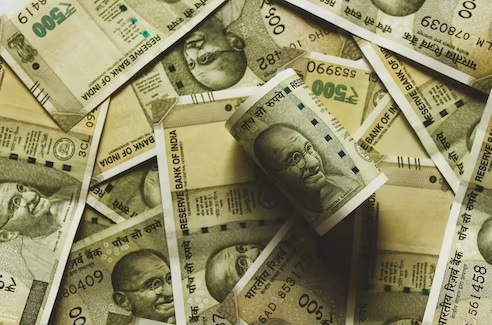In India, how much cash can you legally keep at home?