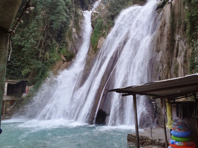 Kempty Falls Tourist Places in Mussoorie
