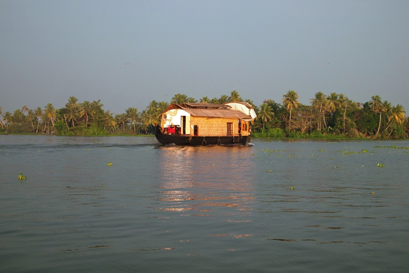 Vembanad Lake Tourist Places in Kottayam